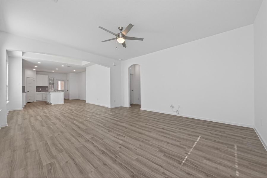 Spacious, unfurnished interior of a new home in Enclave at Willis, Willis (Image 32).