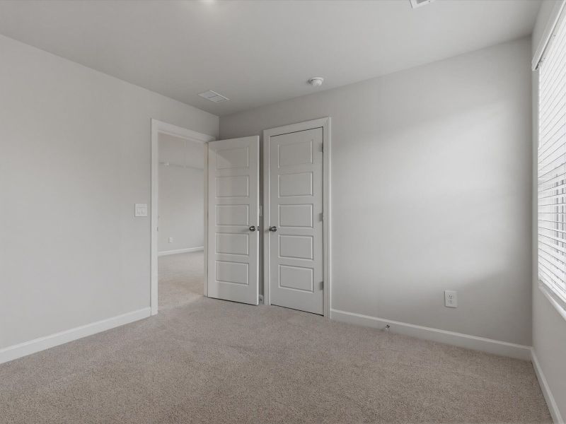 Spacious, unfurnished interior of a new home in Shiloh Valley, Piedmont (Image 17).