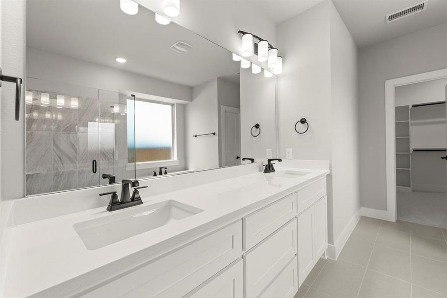 17. 1320 Eclipse - Bath (2)