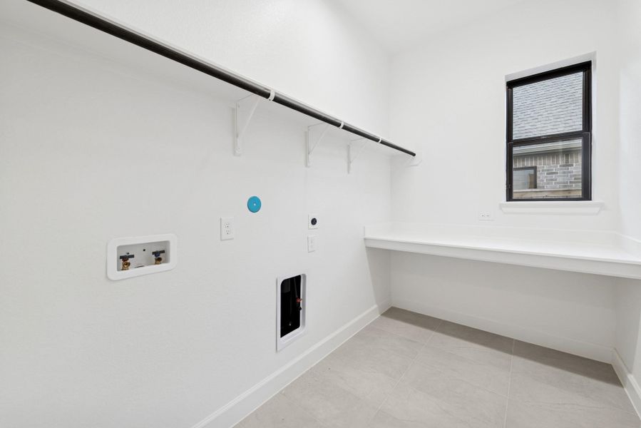 Spacious, unfurnished interior of a new home in Kresston, Magnolia (Image 19).