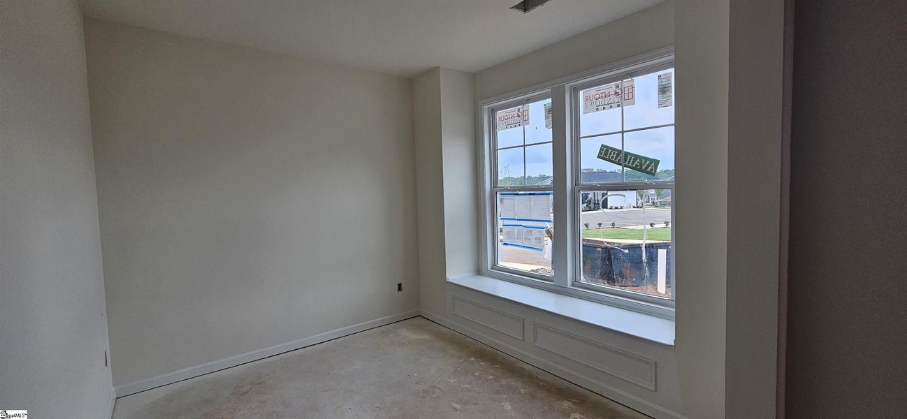 Spacious, unfurnished interior of a new home in Sedona, Greenville (Image 17).