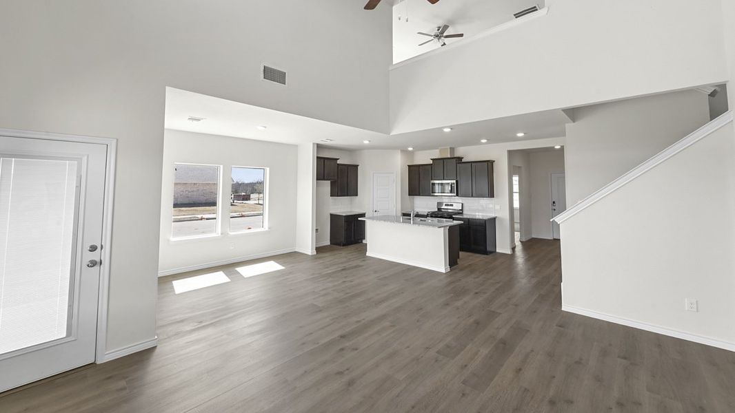 Spacious, unfurnished interior of a new home in Liberty Crossing, Royse City (Image 13). Spacious, unfurnished interior of a new home in Liberty Crossing, Royse City (Image 13).