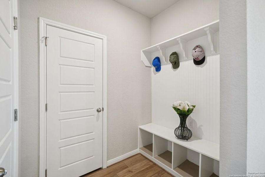 Furnished interior view inside a new home in Meyers Landing, New Braunfels (Image 23).