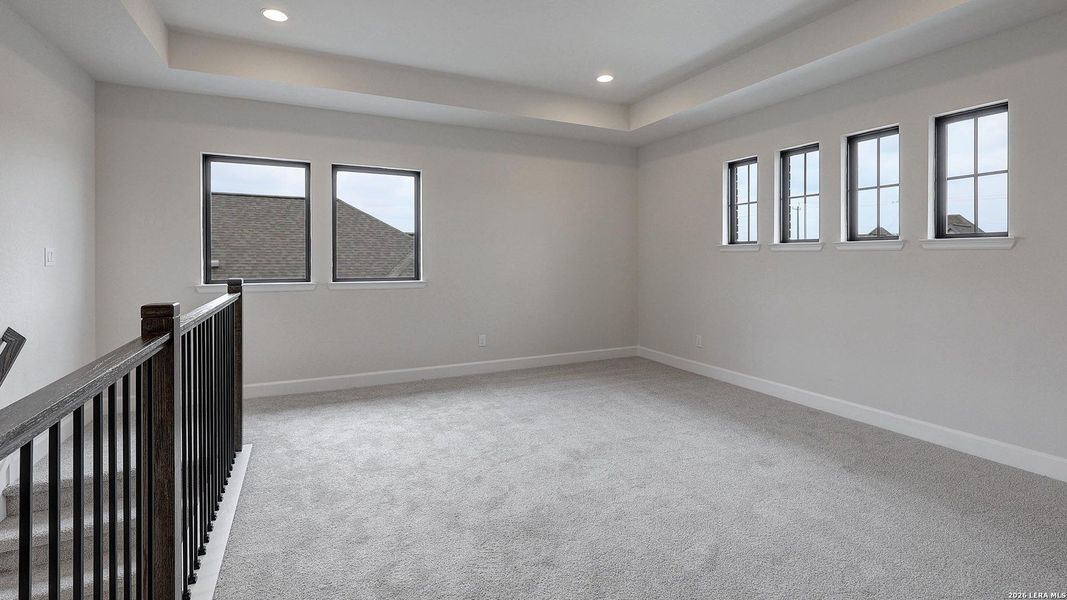Spacious, unfurnished interior of a new home in Alsatian Oaks, Castroville (Image 20).