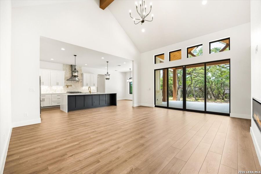 Spacious, unfurnished interior of a new home in , Canyon Lake (Image 36).