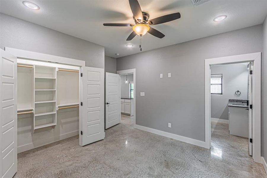 Image 16 of a home in .