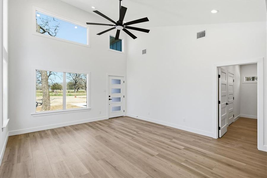 Large ceiling fan for maximum circulation!