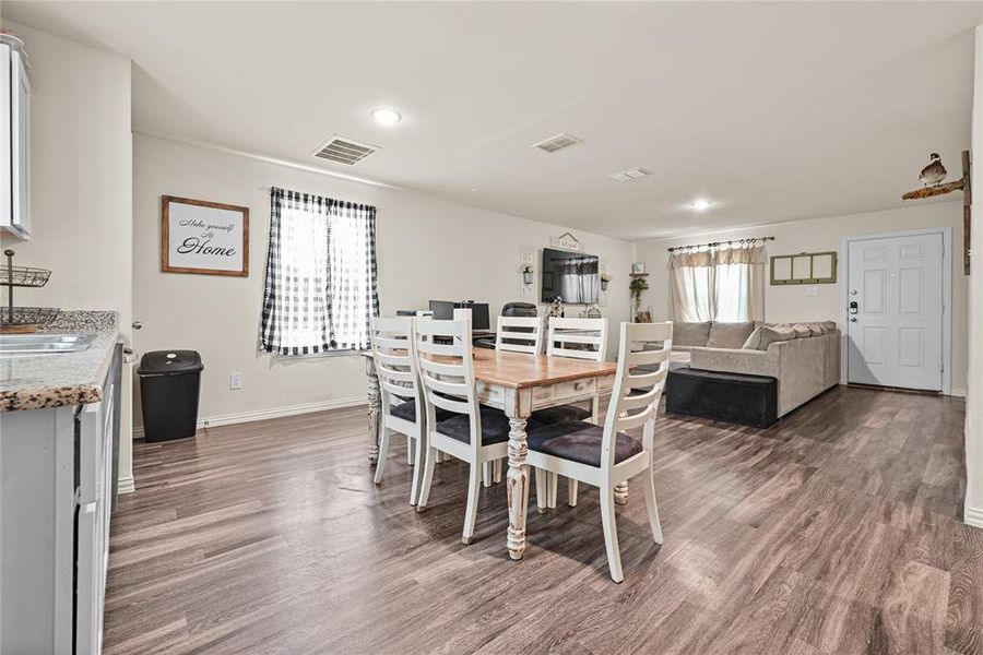Furnished interior view inside a new home in , Mabank (Image 15).