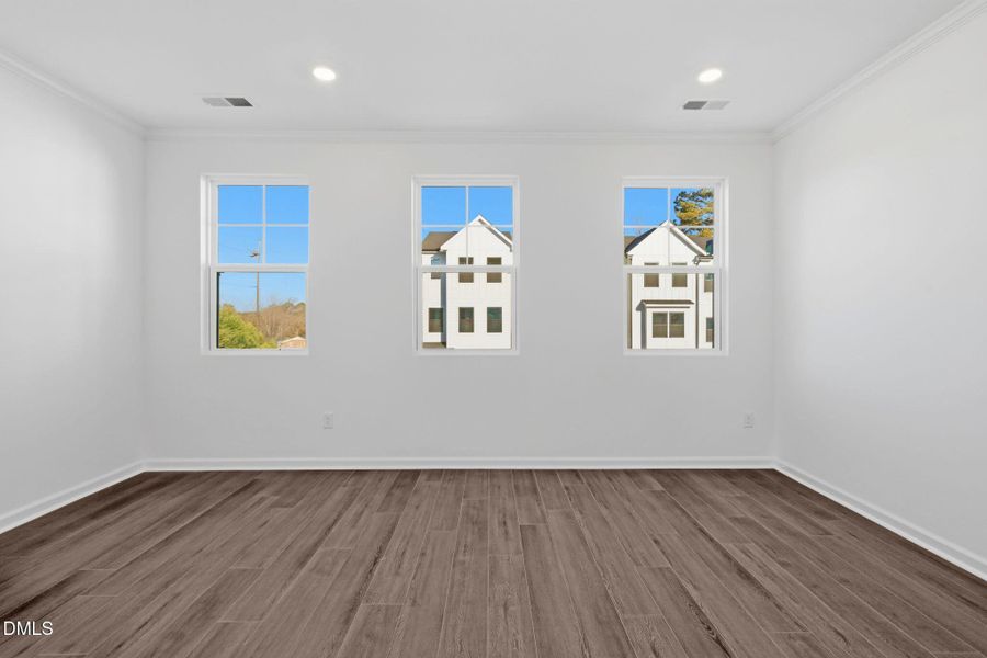 SUN_ElmGrove_Pic_Wyatt_QMI_31_Great_1of3