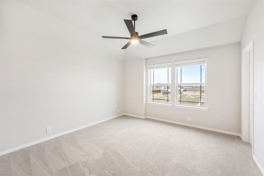 Spacious, unfurnished interior of a new home in Villages of Walnut Grove, Midlothian (Image 31).