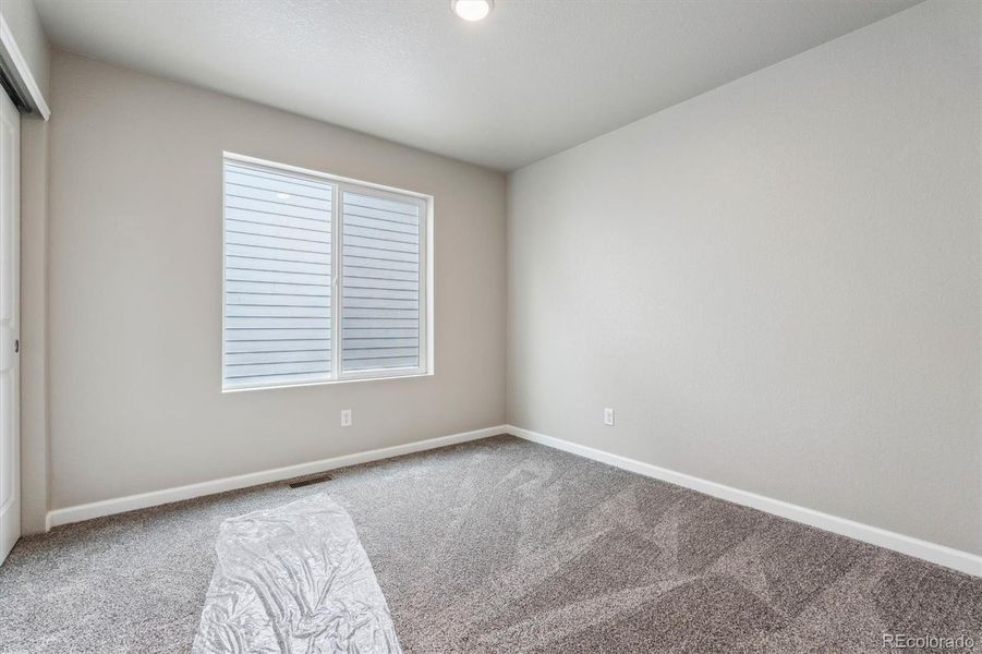 Spacious, unfurnished interior of a new home in Pintail Commons at Johnstown Village, Johnstown (Image 12).