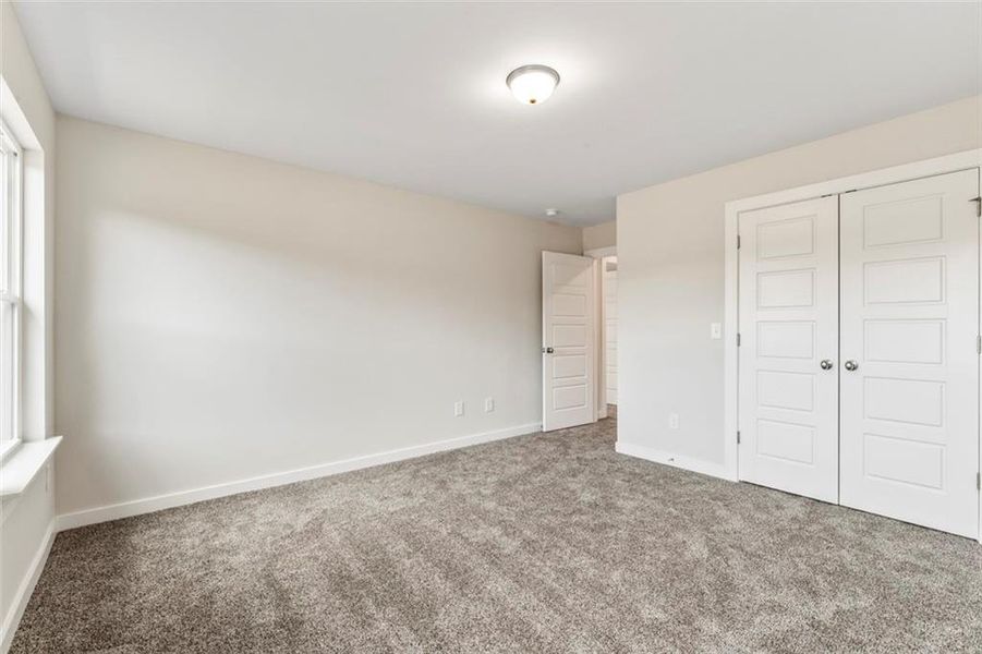 Spacious, unfurnished interior of a new home in , Hampton (Image 22).