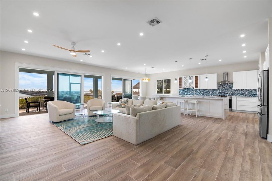 Furnished interior view inside a new home in , Big Pine Key (Image 4).