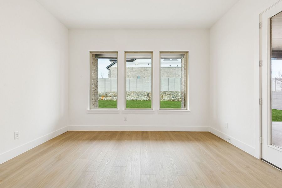 Spacious, unfurnished interior of a new home in Painted Tree Lakeside, McKinney (Image 20). Spacious, unfurnished interior of a new home in Painted Tree Lakeside, McKinney (Image 20).