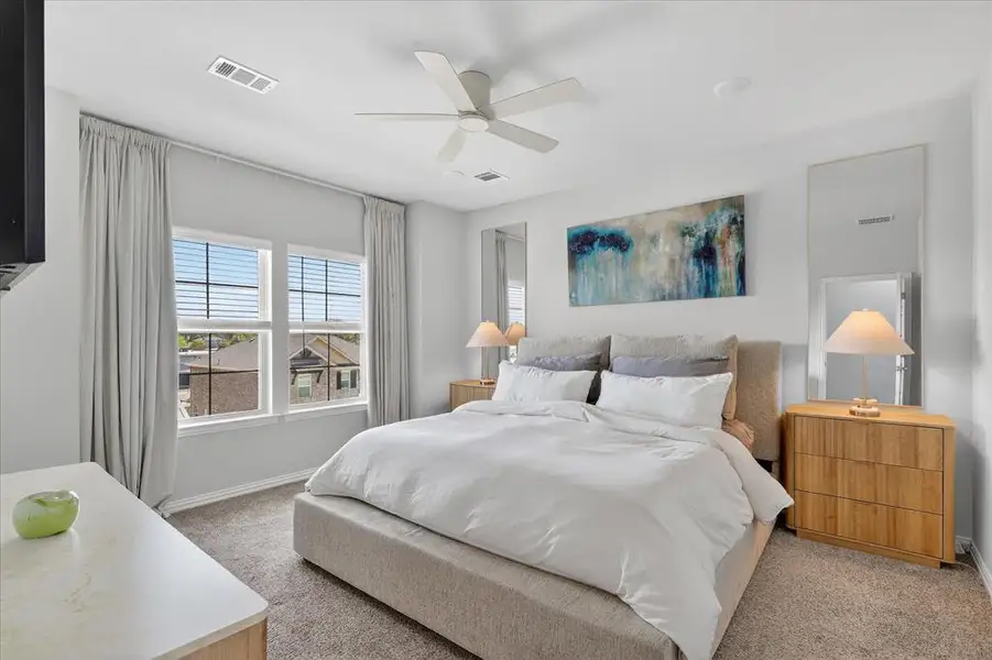 Furnished interior view inside a new home in , Dallas (Image 7).