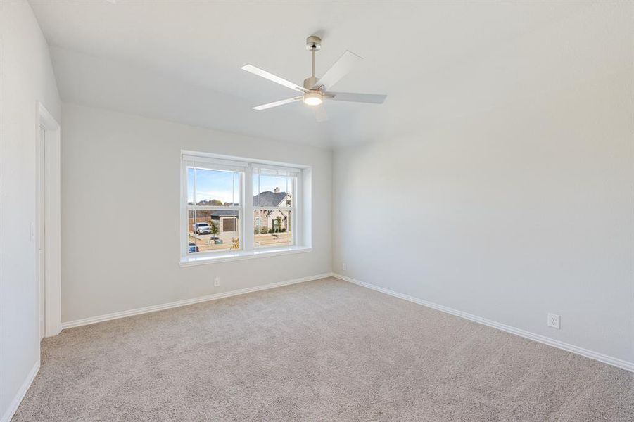 Spacious, unfurnished interior of a new home in Hayes Crossing, Midlothian (Image 32).