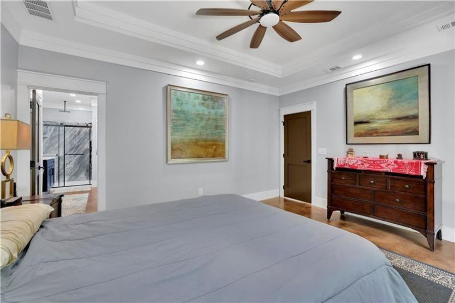 Furnished interior view inside a new home in , Gainesville (Image 14).