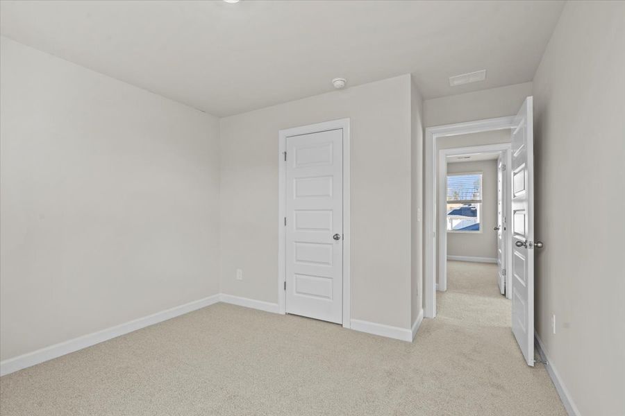 Spacious, unfurnished interior of a new home in Cedar Shoals – Heritage Collection, Piedmont (Image 24).