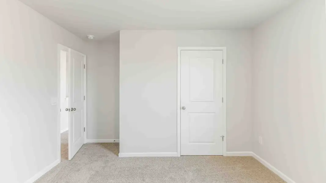Representative unfurnished interior of a home built from the Hayden by D.R. Horton in Brookside, Richlands (Image 33).