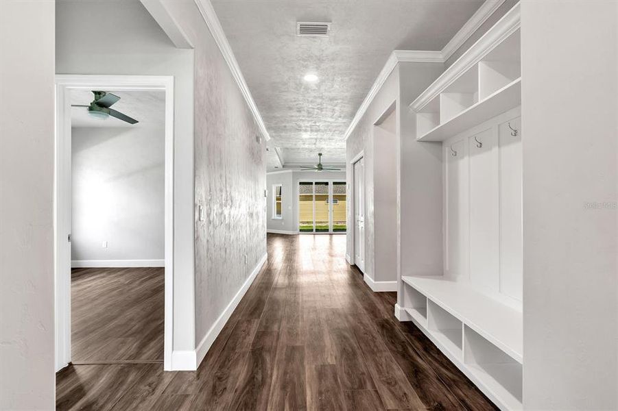 Spacious, unfurnished interior of a new home in Grand Oaks, Gainesville (Image 30).