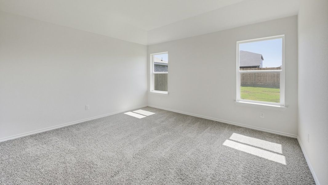 Spacious, unfurnished interior of a new home in Stuart Ridge, Denton (Image 5).