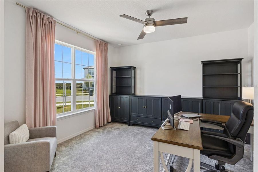 Furnished interior view inside a new home in , Lake Alfred (Image 33).