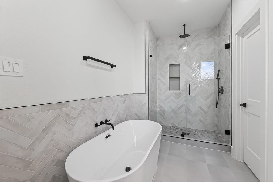 Furnished interior view inside a new home in , Houston (Image 16).