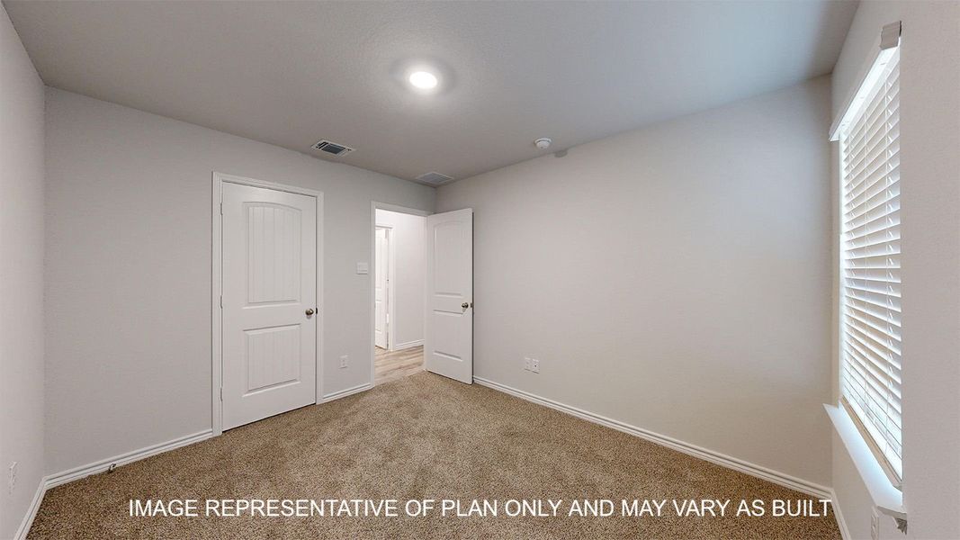 Spacious, unfurnished interior of a new home in Turnbo Ranch Traditions, Killeen (Image 18).