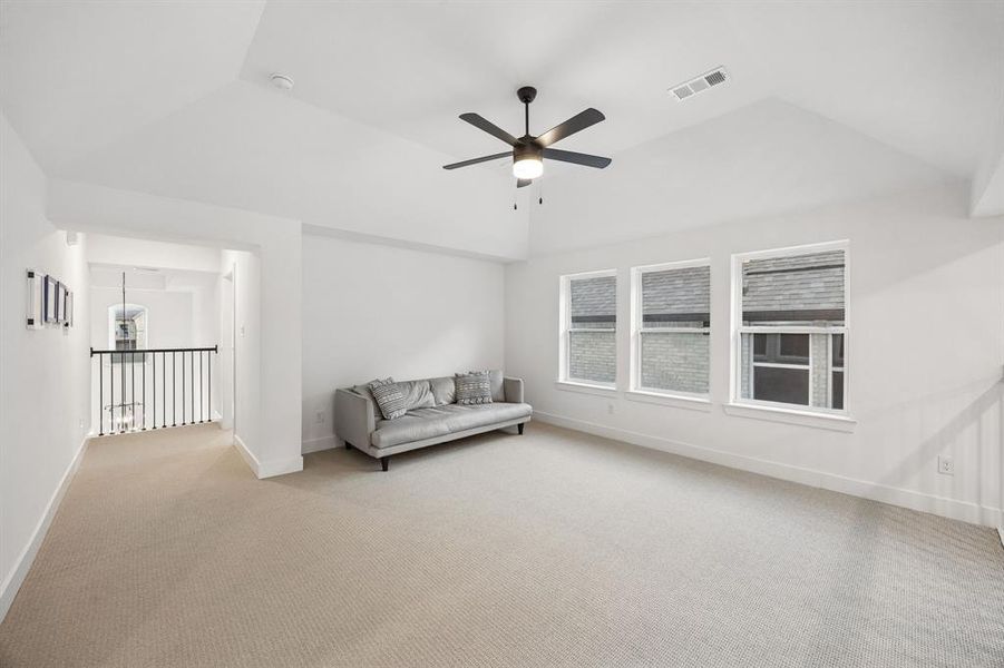 Spacious, unfurnished interior of a new home in Mosaic, Celina (Image 20). Spacious, unfurnished interior of a new home in Mosaic, Celina (Image 20).