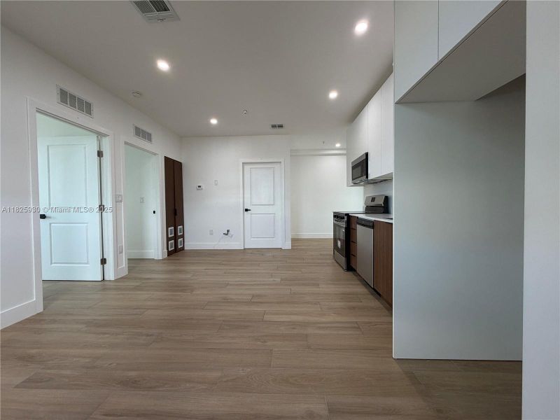 Spacious, unfurnished interior of a new home in , Miami (Image 25). Spacious, unfurnished interior of a new home in , Miami (Image 25).