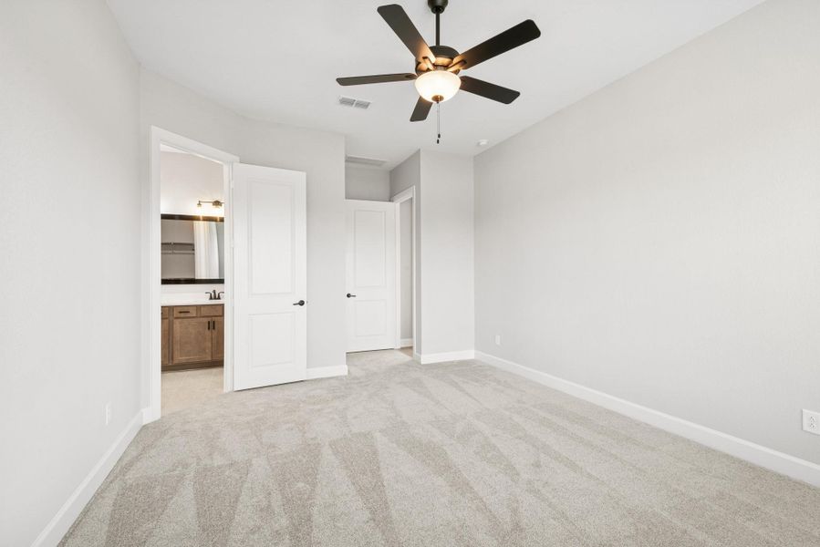 Spacious, unfurnished interior of a new home in Riceland 50’ Front Load Homesites, Mont Belvieu (Image 28).