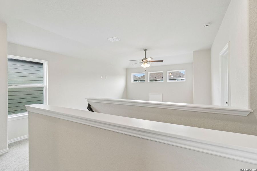 Spacious, unfurnished interior of a new home in Casinas at Gruene, New Braunfels (Image 15).