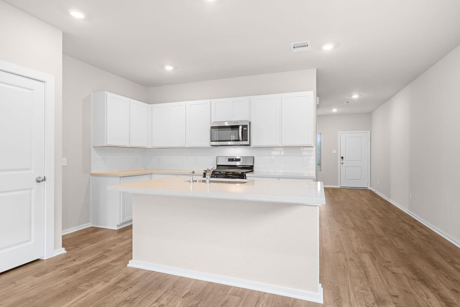 Furnished interior view inside a new home in Laurel Landing, Alvin (Image 12).