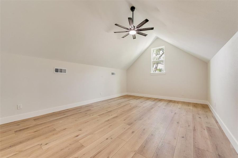 Bonus room