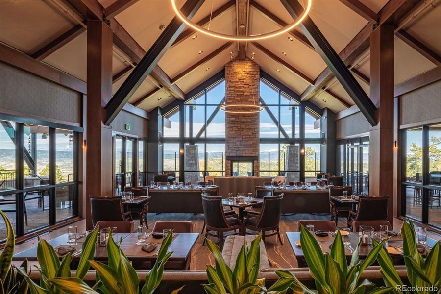 The Club is the perfect place to enjoy Club traditions and events, special occasions, family dinners, wine tastings, live music, holiday parties, private events and more throughout the year.