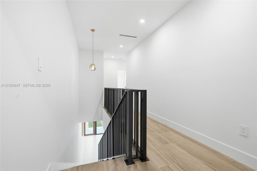 Spacious, unfurnished interior of a new home in , Miami (Image 30).