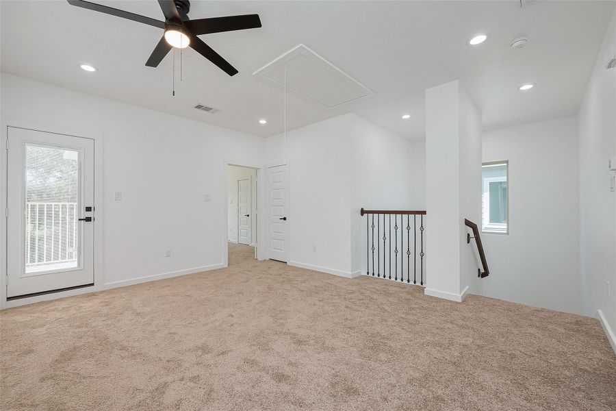 Spacious, unfurnished interior of a new home in , Houston (Image 46).