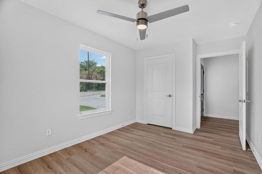 Spacious, unfurnished interior of a new home in , Lake Worth (Image 21).