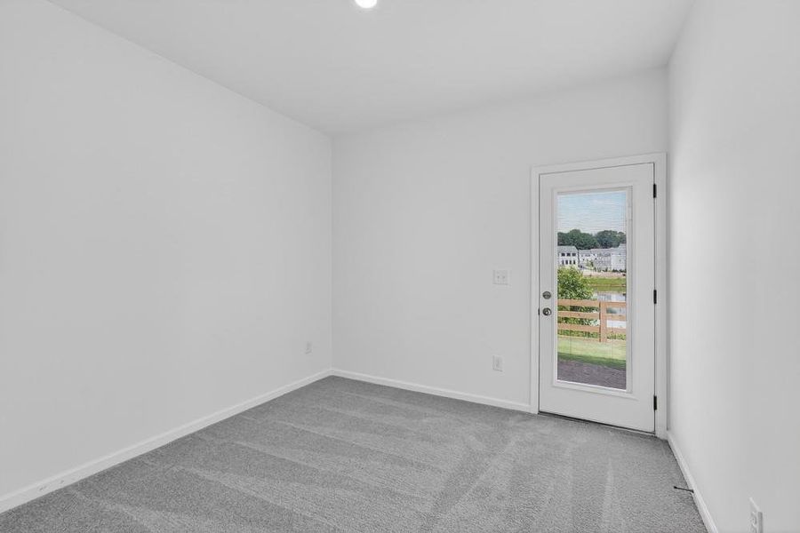 Spacious, unfurnished interior of a new home in Rosewood Farm, Lawrenceville (Image 26).