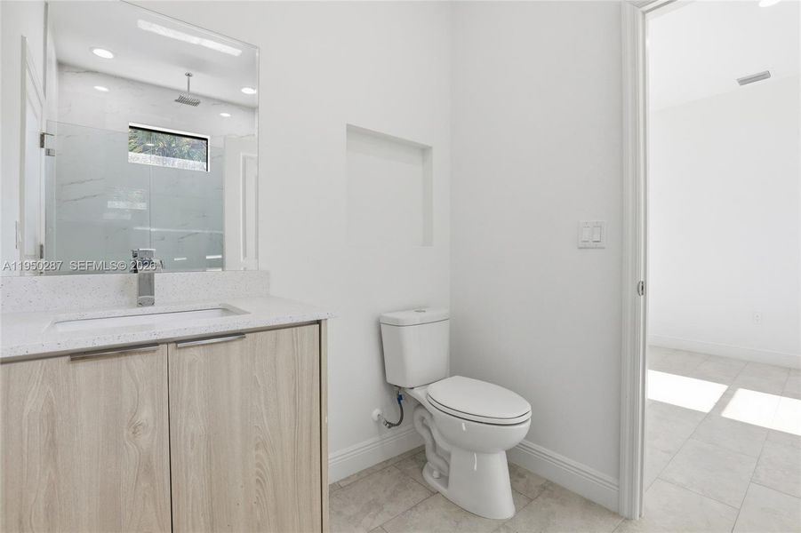 Furnished interior view inside a new home in , Labelle (Image 7).