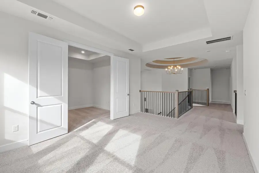 Spacious, unfurnished interior of a new home in Parmer Ranch, Georgetown (Image 29).