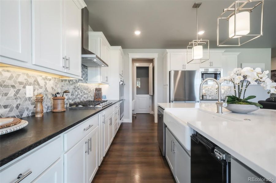 Furnished interior view inside a new home in , Monument (Image 19).