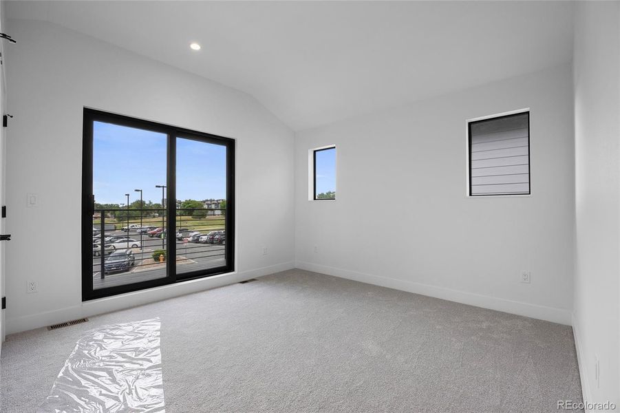 Spacious, unfurnished interior of a new home in , Denver (Image 36).