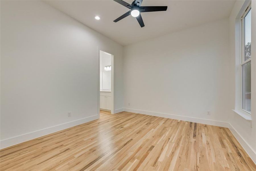 Spacious, unfurnished interior of a new home in , Dallas (Image 23).
