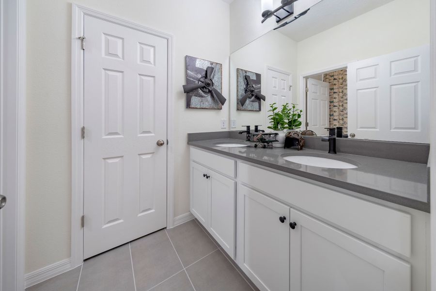 Upgraded Bathroom with Contemporary Design in Central Florida Home