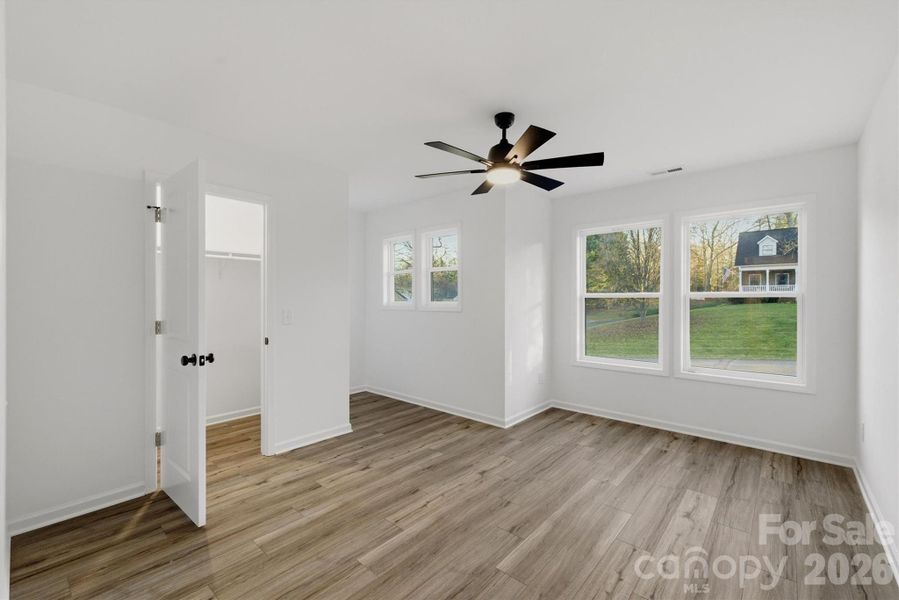 Spacious, unfurnished interior of a new home in , Hickory (Image 14).