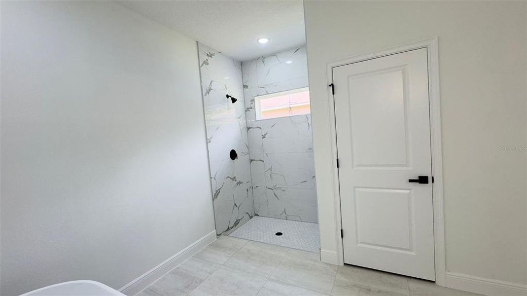 Image 21 of a home in .