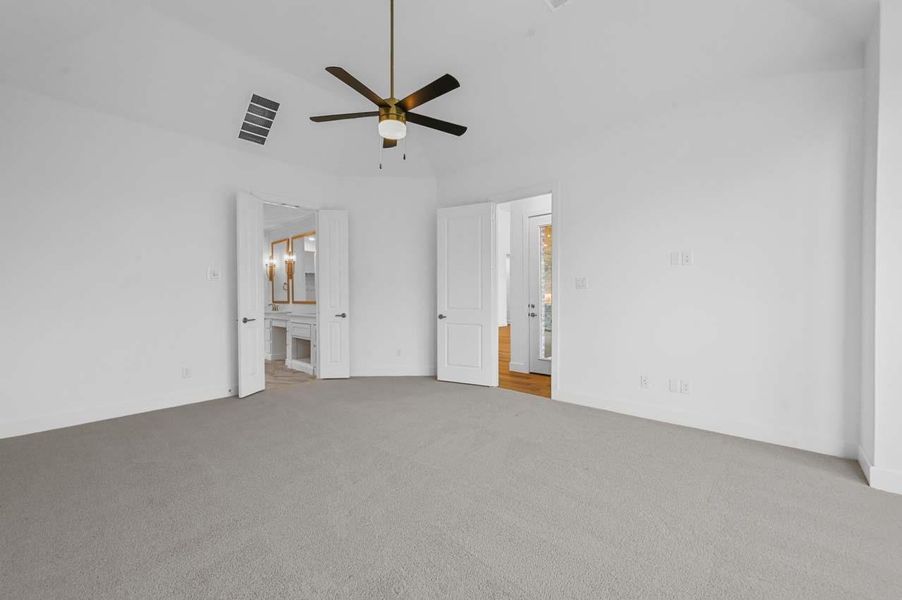 Spacious, unfurnished interior of a new home in Elyson: 80ft. lots, Katy (Image 23). Spacious, unfurnished interior of a new home in Elyson: 80ft. lots, Katy (Image 23).