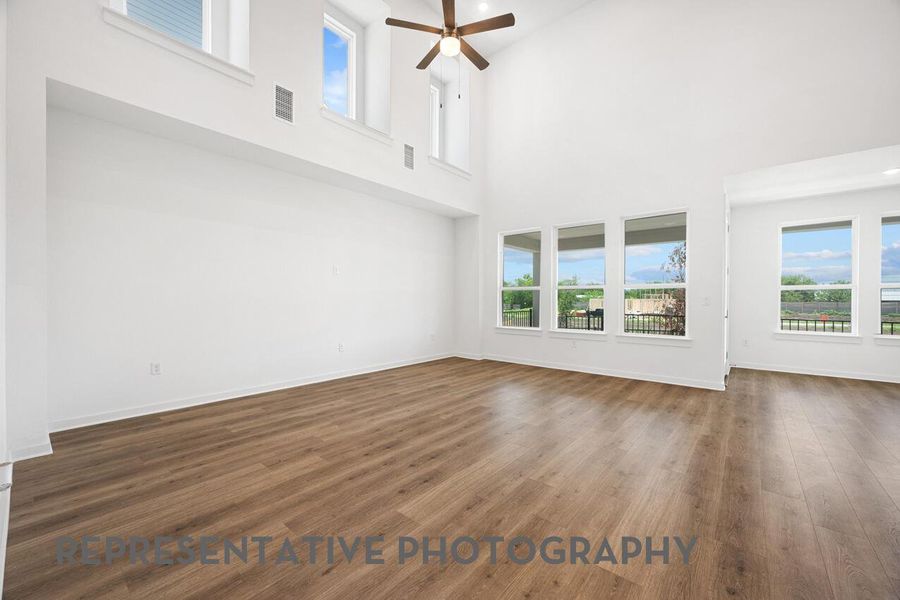 Spacious, unfurnished interior of a new home in Goodnight Ranch, Austin (Image 25).