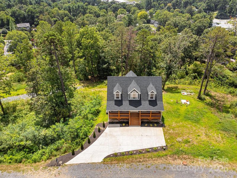 Image 44 of a home in .